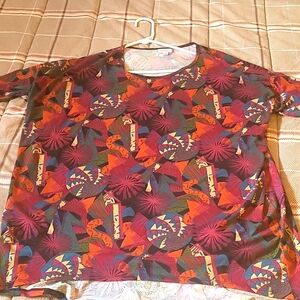 Lularoe Irma top